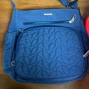 travelon sachel purse